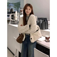 批发皮毛一体羊羔毛短外套女高级感名媛小香风仿兔毛绒环保皮草<b class='q'>秋</b>冬季