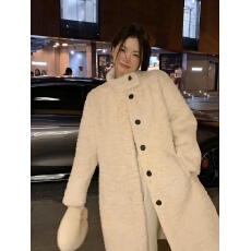 批发羊羔毛外套女长款<b class='q'>大衣</b>过膝设计感财阀家族仿兔绒<b class='q'>皮草</b>加厚宽松立领