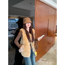 批发欧尼马甲”环保皮草皮毛一体百搭无袖马夹<b class='q'>秋</b>冬保暖毛毛马甲外套女