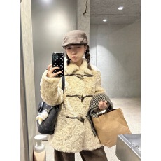 批发环保皮草外套女冬季韩系牛角扣保暖加厚款式百搭羊羔毛绒长袖大衣