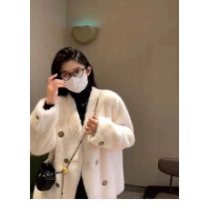 批发2023冬季新款貂皮<b class='q'>短款</b>V领皮毛一体仿水貂毛绒环保<b class='q'>皮草</b>毛毛外套女