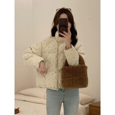 批发2025年碎花<b class='q'>羽绒服</b>女短款冬季新款甜美小个子立领奶呼呼加厚面包服