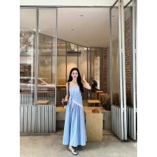 批发蓝色格纹蕾丝<b class='q'>抹胸</b><b class='q'>连衣裙</b>女夏季法式浪漫气质高级感可拆卸吊带长裙