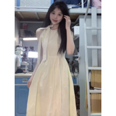 批发初恋小白裙学院风甜美蝴蝶结挂脖收腰气质<b class='q'>连衣裙</b>女学生夏日中长裙