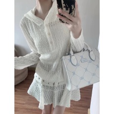 批发甜酷辣妹长袖连帽白色T恤女春夏别致小众宽松<b class='q'>镂空</b>显瘦中长款上衣