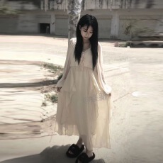 批发裙子新款法式初恋桔梗仙女裙ins超仙显瘦吊带长袖连衣裙两件套