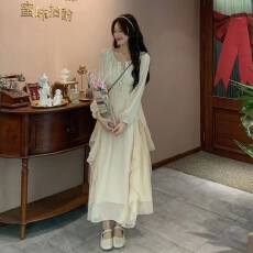 批发裙子新款法式初恋桔梗仙女裙ins超仙显瘦吊带<b class='q'>长袖</b>连衣裙两件套