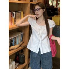 批发法式甜美u领白色衬衣女夏季正肩修身小个子短款泡泡袖衬衫上衣潮