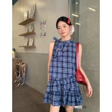 批发蓝色格子衬衫无袖背心<b class='q'>连衣裙</b>子女夏季2025新款爆款小个子蛋糕短裙