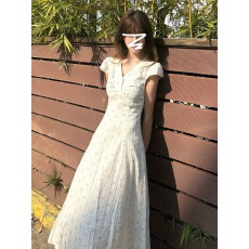 批发学院风甜美碎花收腰<b class='q'>连衣裙</b>女夏温柔气质初恋公主裙修身长裙小个子