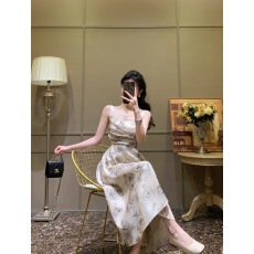 批发复古收腰印花吊带<b class='q'>连衣裙</b>2024夏季裙子温柔高级感法式气质长裙女装