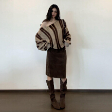 批发美拉德穿搭套装2025新款<b class='q'>条纹</b>斜肩毛衣<b class='q'>半身裙</b>子女巨好看秋装一整套