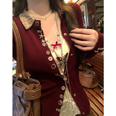 批发韩系圣诞新年红色针织开衫女秋冬季重工纽扣修身辣妹短款<b class='q'>毛衣</b>外套