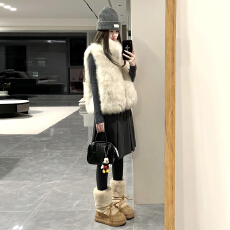 温柔风马甲背心冬季新款气质休闲百搭保暖叠穿无袖毛毛外套