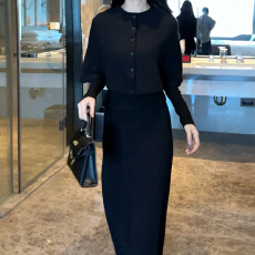 批发黑色斗篷小香风针织连衣裙子女2025新款<b class='q'>秋</b>冬季巨好看穿搭套装长裙