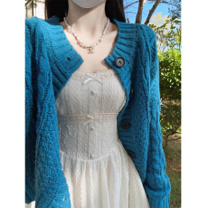 批发法式白色长袖吊带连衣裙子女早春2026新款春季韩系巨好看两件套装