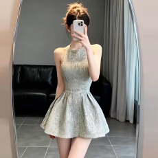 批发法式富家千金高级感背心<b class='q'>连衣裙</b>子女2026新款早春小个子收腰<b class='q'>蓬蓬裙</b>