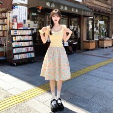 批发法式漂亮小套装娃娃领<b class='q'>连衣裙</b>子女2026早春短袖上衣碎花半身裙套装