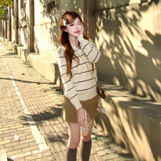 批发高级感v领条纹针织衫女春秋2026年新款<b class='q'>宽松</b>显瘦长袖毛衣<b class='q'>上衣</b>