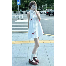批发2026新款法式初恋白色无袖挂脖<b class='q'>连衣裙</b>子女夏季海边度假<b class='q'>蝴蝶结</b>短裙