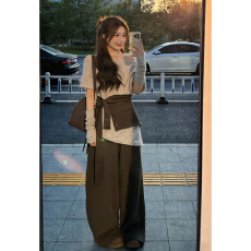 批发韩系巨好看穿搭2026新款露肩t恤女初夏季屁帘阔腿裤子套装一整套