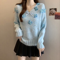 批发实拍大码韩版重工立体花朵钉珠V领毛衣<b class='q'>胖妹妹</b>遮肚休闲针织上衣