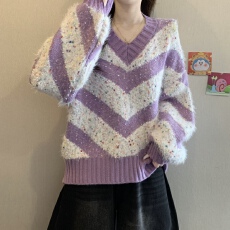 批发实拍大码女装韩版V领彩点条纹休闲毛衣胖妹妹遮肚洋气针织上衣