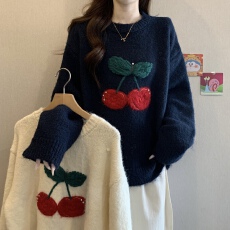 批发实拍大码秋冬<b class='q'>韩版</b>重工钉珠绣花樱桃撞色毛衣胖妹妹遮肚针织上衣