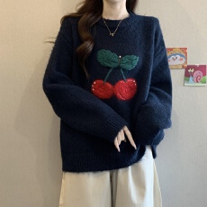 批发实拍大码秋冬<b class='q'>韩版</b>重工钉珠绣花樱桃撞色毛衣胖妹妹遮肚针织上衣