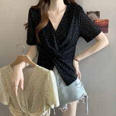批发实拍大码女装法式波点V领设计感开叉短袖胖妹妹遮肚洋气上衣T恤