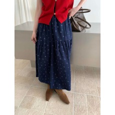 批发小<b class='q'>清新</b>碎花半身裙女2025秋季新款过膝显瘦伞裙复古ins风长裙