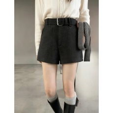 批发档口大爆款版型气质百搭显瘦毛呢A<b class='q'>字</b>短<b class='q'>裤</b>休闲短<b class='q'>裤</b>(配腰带)