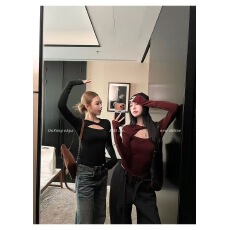 批发RO解构扭结<b class='q'>镂空</b>长袖T恤打底<b class='q'>衫</b>上衣