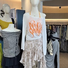 批发十三行女装韩版2026春夏系带挂脖吊带斜肩字母长袖T<b class='q'>套装</b>