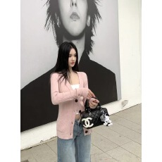 批发美式竖纹花式编织V领毛衣<b class='q'>开衫</b>女早秋新款复古修身咖色针织衫外套