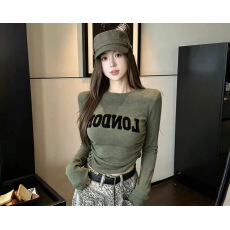 批发2026植绒字母印花<b class='q'>长袖</b><b class='q'>T</b><b class='q'>恤</b>女秋季圆领修身打底衫上衣