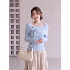 批发一字肩荷叶边针织衫女秋高级感法式上衣设计感小众<b class='q'>打底衫</b>内搭毛衣