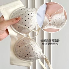批发小胸聚拢撞色洛丽塔波点内衣女性感豹纹交叉美胸带提拉W型防下垂