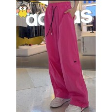 批发2026夏新款速干<b class='q'>运动</b>裤女<b class='q'>宽松</b>显瘦刺绣设计休闲裤女