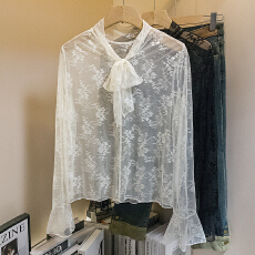 批发实拍实价大码女装秋冬新款韩系内搭前后两穿绑带<b class='q'>蕾丝</b>薄纱打底衣