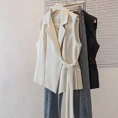 批发实拍大码女装新款韩系气质时尚系腰无袖高级设计感时髦西装马甲