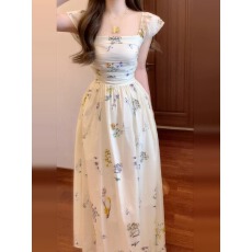 法式小飞袖碎花连衣裙子女夏季新款海边度假气质绝美收腰长裙