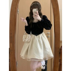 批发法式千金风黑色丝绒<b class='q'>连衣裙</b>女秋季高级感公主蓬蓬裙小个子礼服裙子