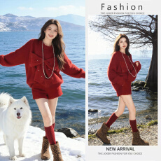 批发冬装穿搭一整套大码<b class='q'>胖</b><b class='q'>mm</b>毛衣<b class='q'>外套</b>针织短裙复古圣诞新年红色套装女