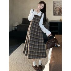 批发法式加厚格纹毛呢<b class='q'>连衣裙</b>冬装长裙子<b class='q'>大码</b>女收腰显瘦假两件针织套装