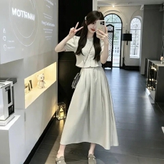 批发独特漂亮一整套夏装大码胖mm泡泡袖<b class='q'>衬衫</b>百搭小个子半身裙子套装女
