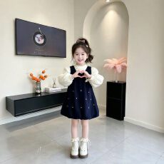 批发女童连衣裙2026新款洋气儿童加绒背带裙套装时髦女孩秋冬裙子