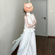 批发法式挂脖无袖连衣裙子女2025新款夏季气质高级感大方得体裙裤套装