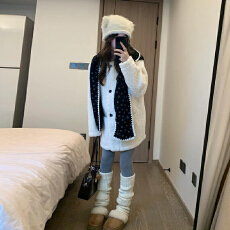 批发小香风白色羊羔毛外套女秋冬2025冬季新款加绒加厚保暖摇粒绒上衣