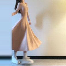 批发2025新款御姐感粉色长袖针织连衣裙子女秋<b class='q'>冬</b>季穿搭高级感收腰长裙